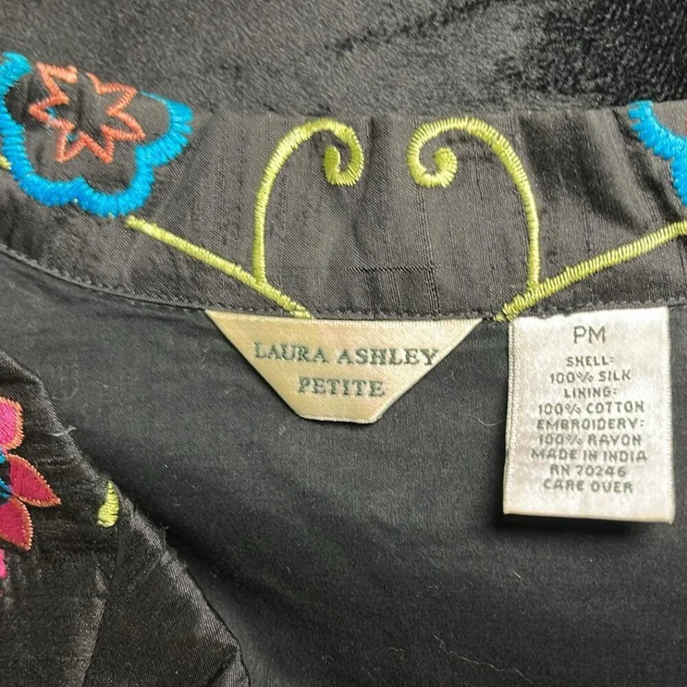 Vintage Laura Ashley PM Jacket Embroidered  100%‎ Silk CottageCore CoquetteGirl - Picture 3 of 9